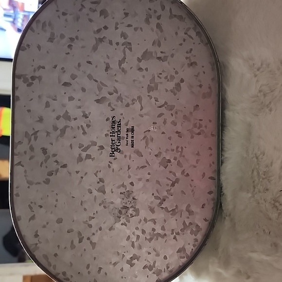 BETTER HOMES & GARDENS HEAVY - DUTY GALVANIZED BASKET. - Picture 4 of 5